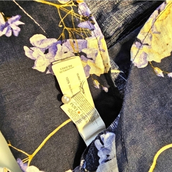 Punt Roma Navy Blue Floral Print Linen Blouse - Picture 13 of 16